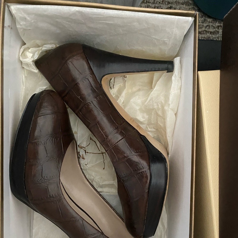 Franco Sarto Brown Heels